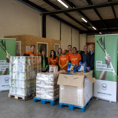 Amazon werkt samen met de Belgische voedselbank om voedselonzekerheid en hygiënearmoede aan te pakken